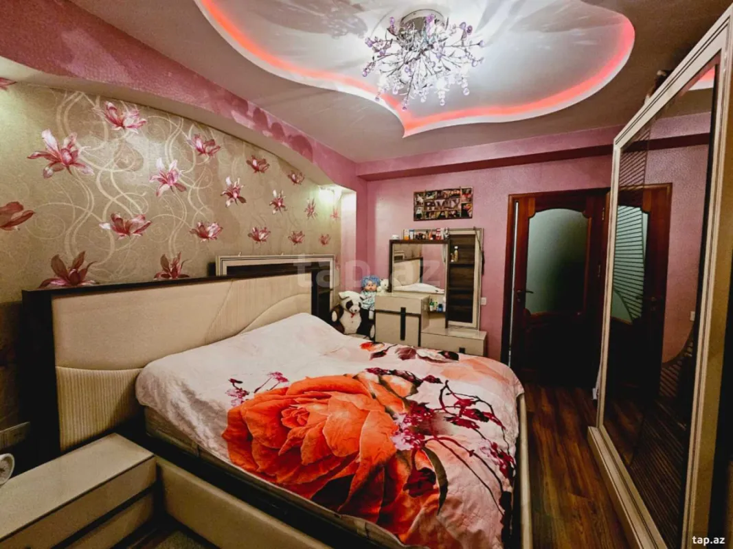 Satılır 2 otaqlı yeni tikili 70 m²