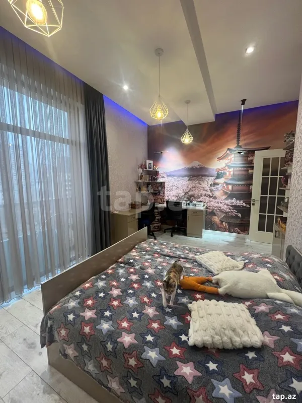 Satılır 3 otaqlı yeni tikili 100 m²