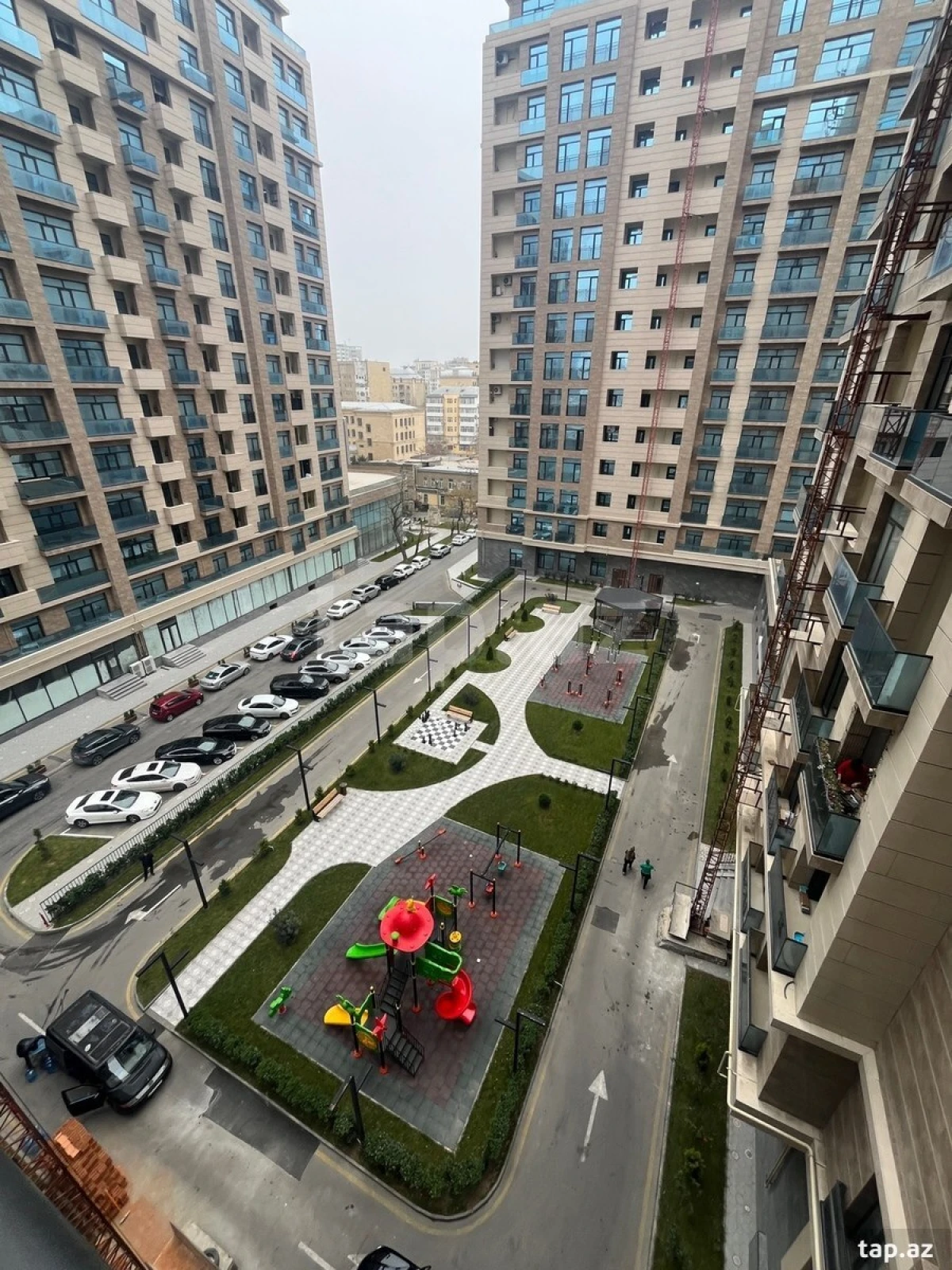 Satılır 3 otaqlı yeni tikili 100 m²