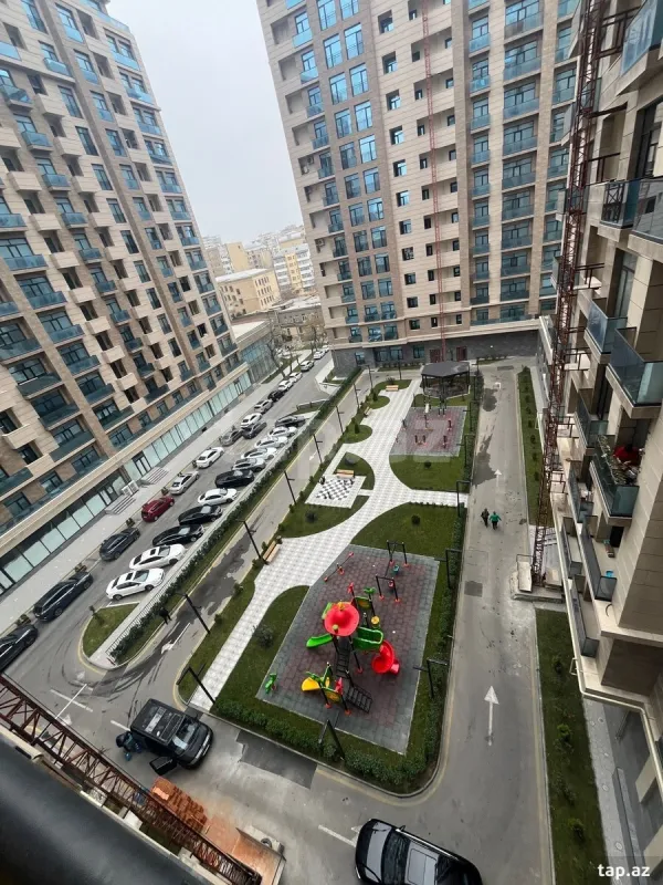 Satılır 3 otaqlı yeni tikili 100 m²