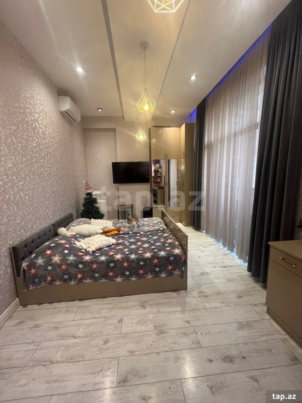 Satılır 3 otaqlı yeni tikili 100 m²