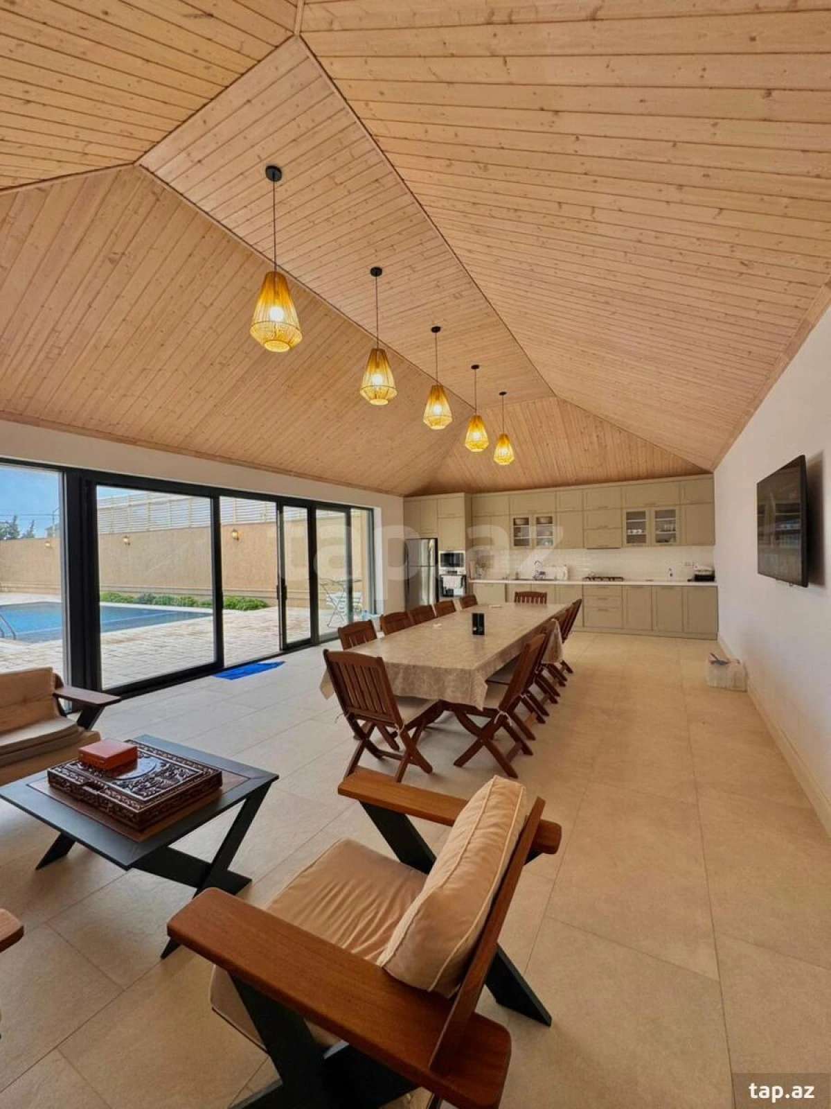 Satılır 5 otaqlı həyət evi