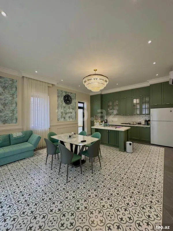 Satılır 5 otaqlı həyət evi