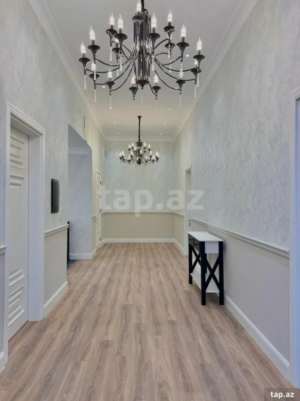 Satılır 5 otaqlı həyət evi