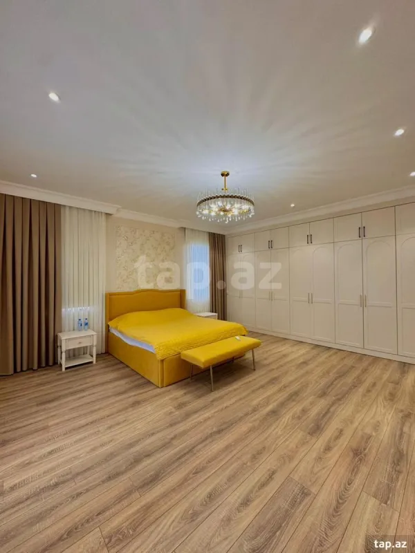 Satılır 5 otaqlı həyət evi