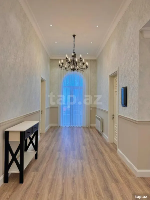 Satılır 5 otaqlı həyət evi