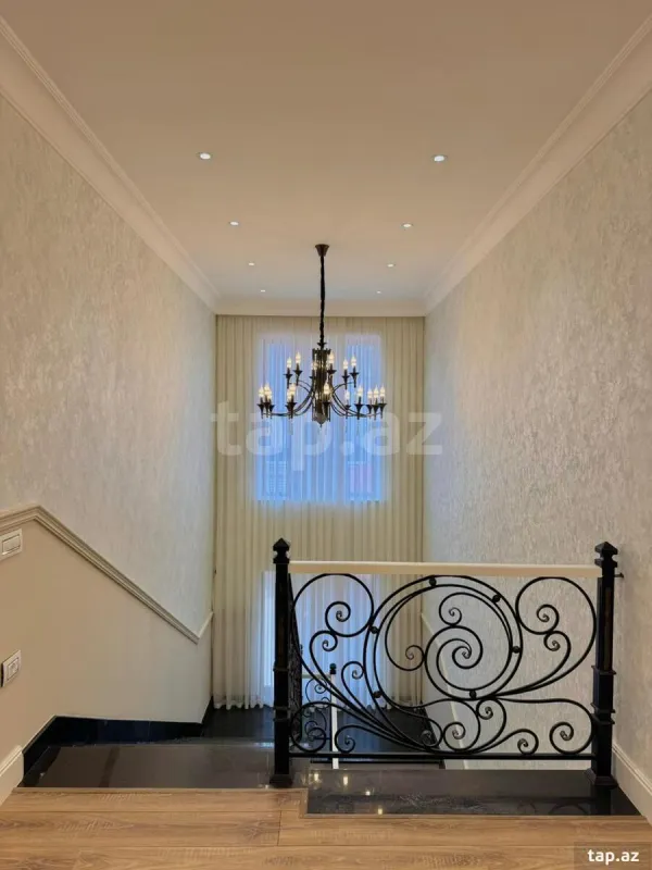 Satılır 5 otaqlı həyət evi