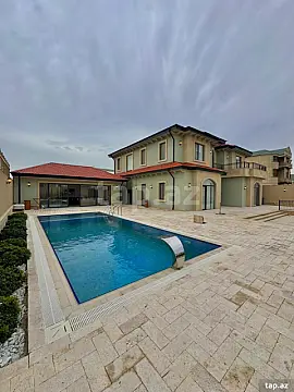 Satılır 5 otaqlı həyət evi