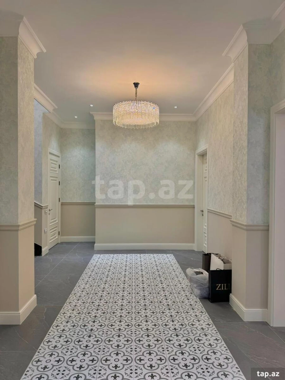 Satılır 5 otaqlı həyət evi