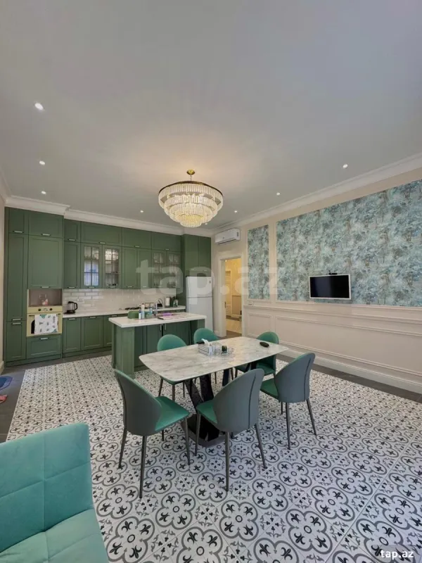 Satılır 5 otaqlı həyət evi