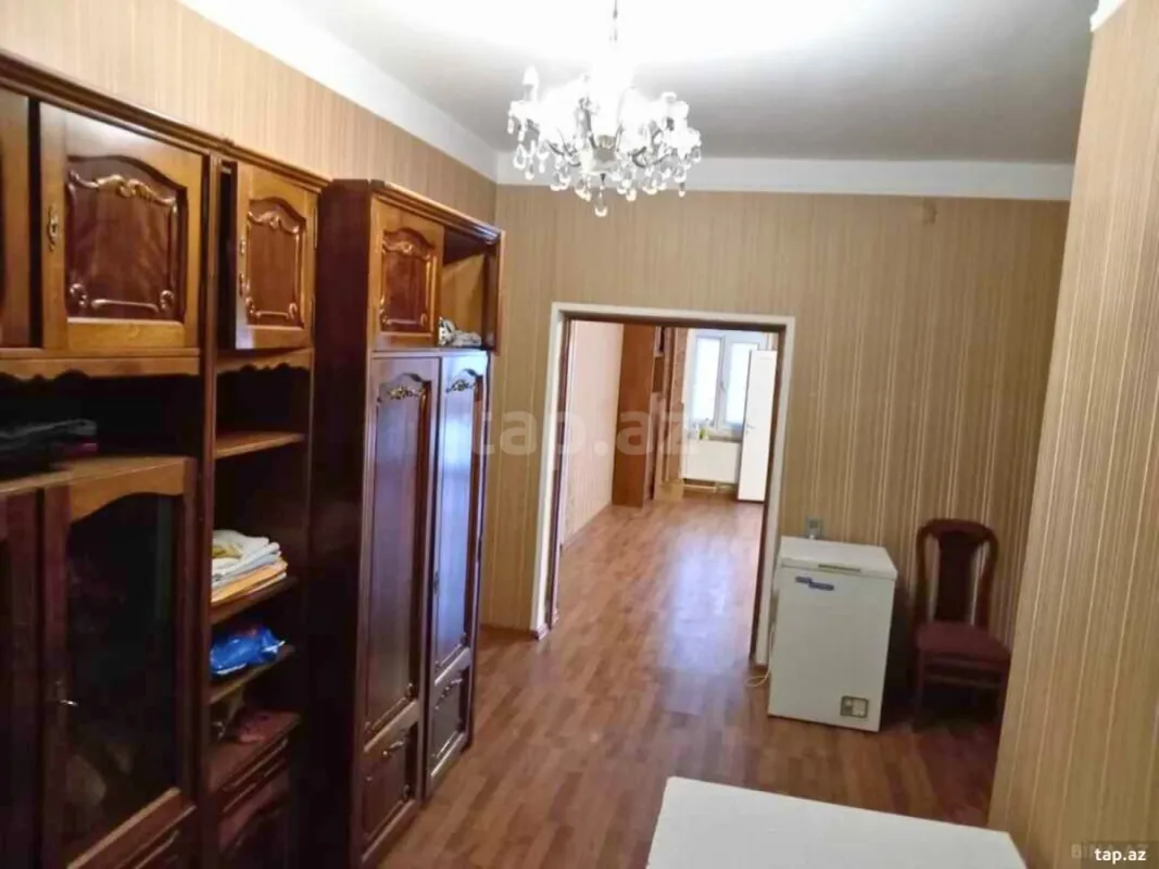 Satılır 6 otaqlı həyət evi 375 m²