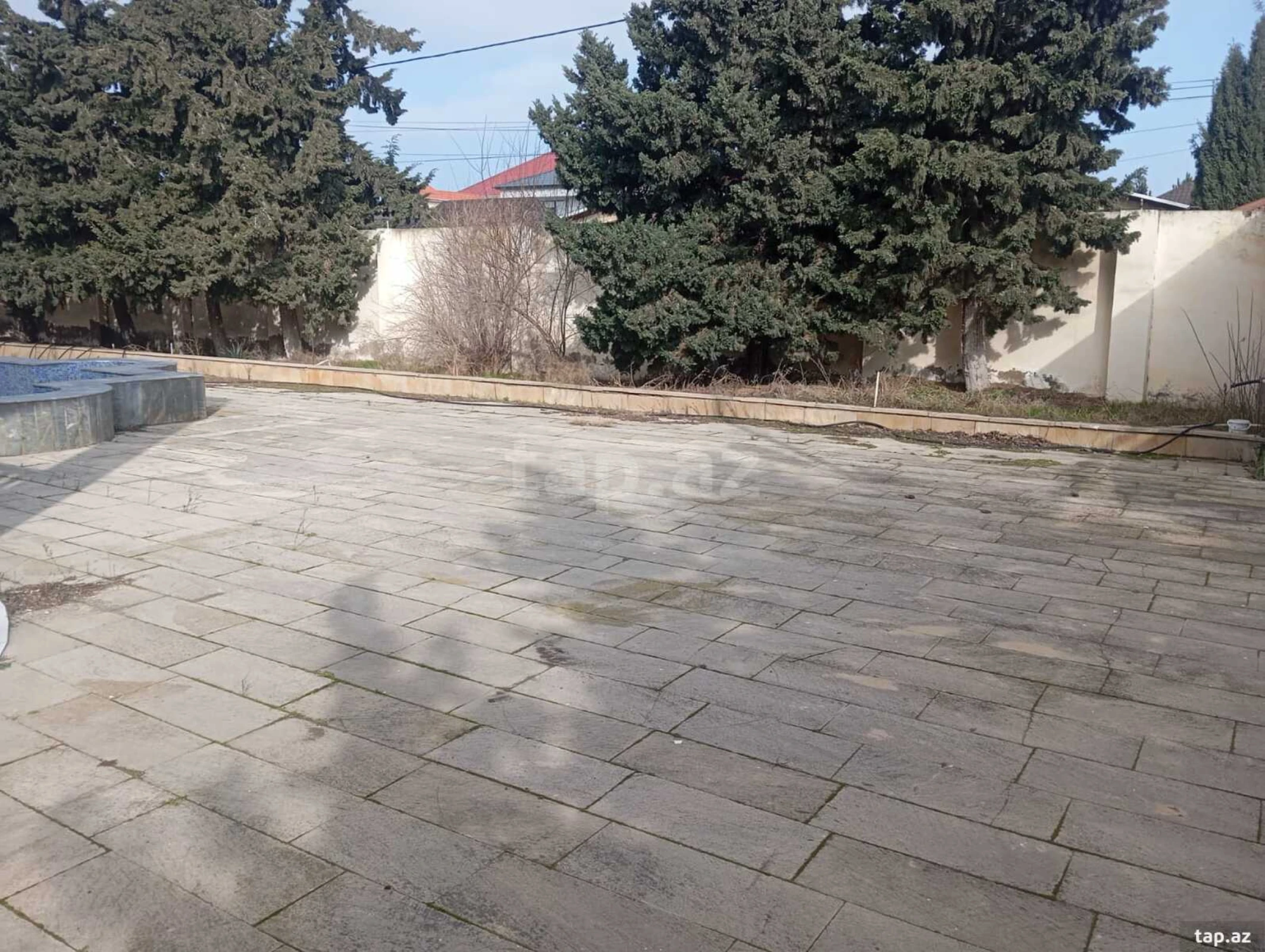 Satılır 6 otaqlı həyət evi 375 m²