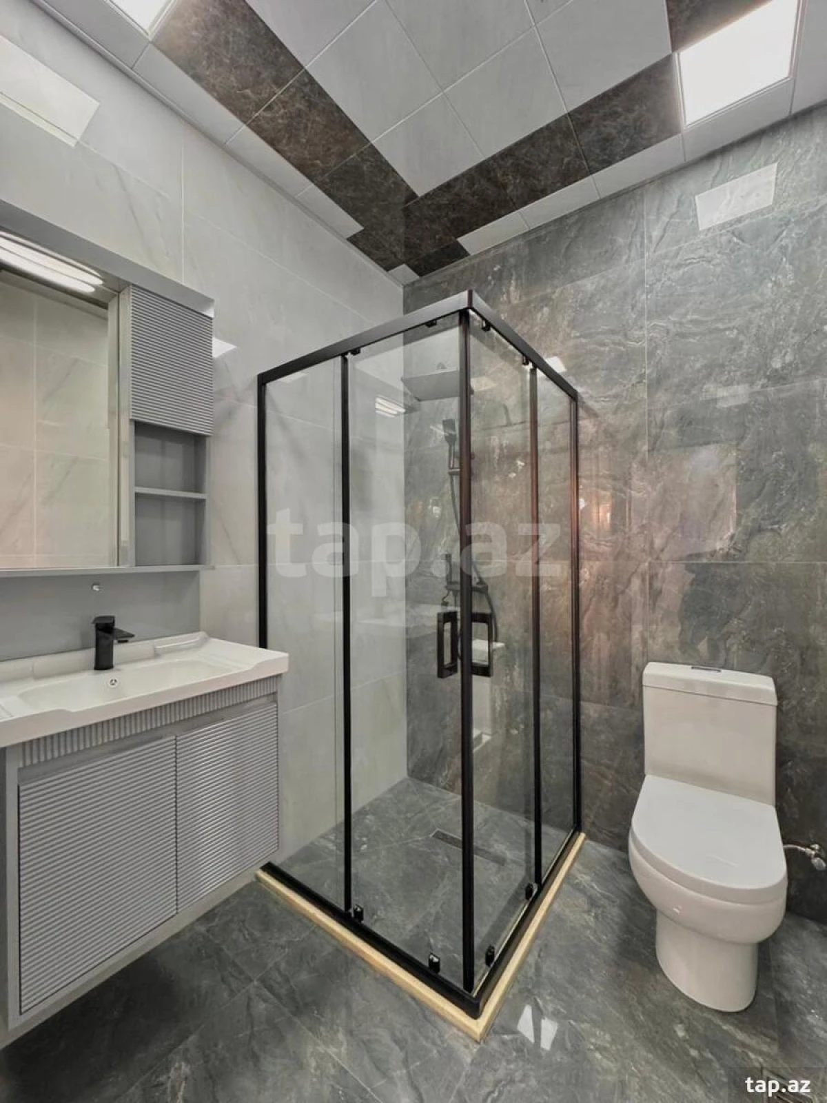 Satılır 4 otaqlı həyət evi