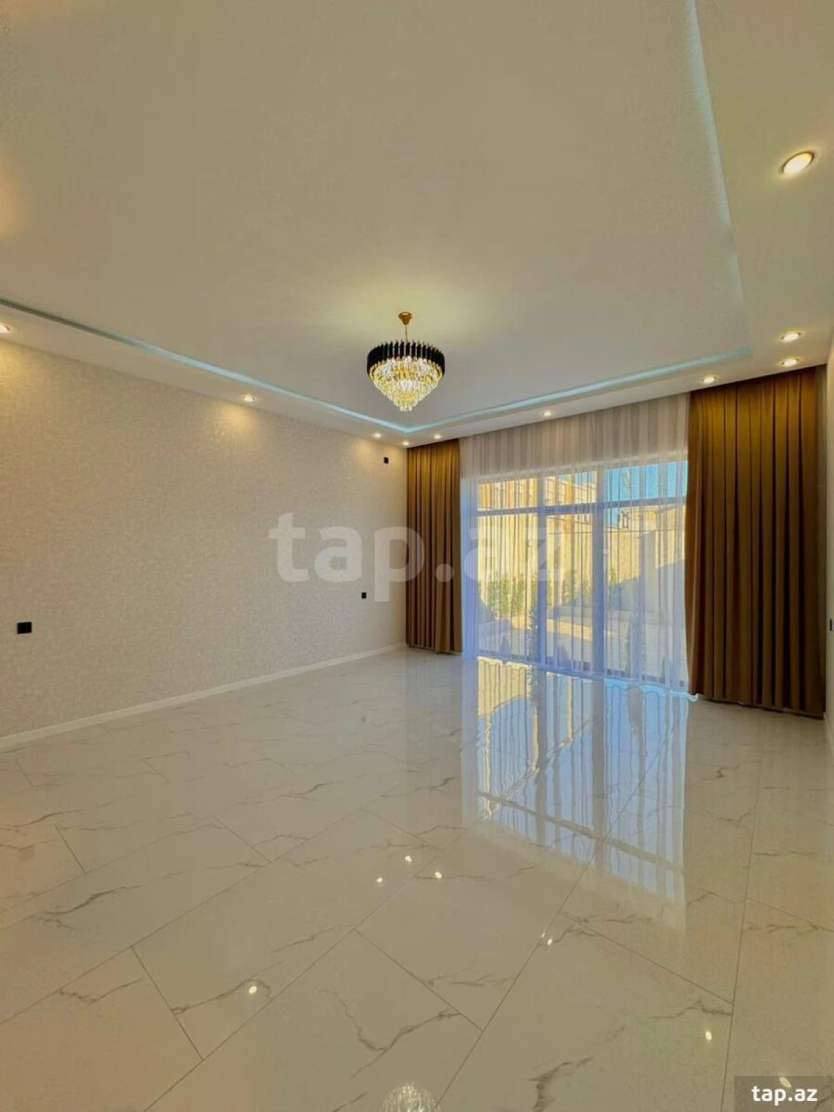 Satılır 3 otaqlı həyət evi