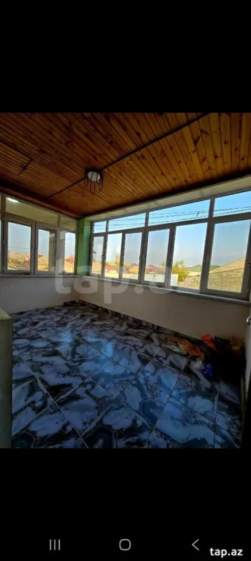 Satılır 6 otaqlı həyət evi