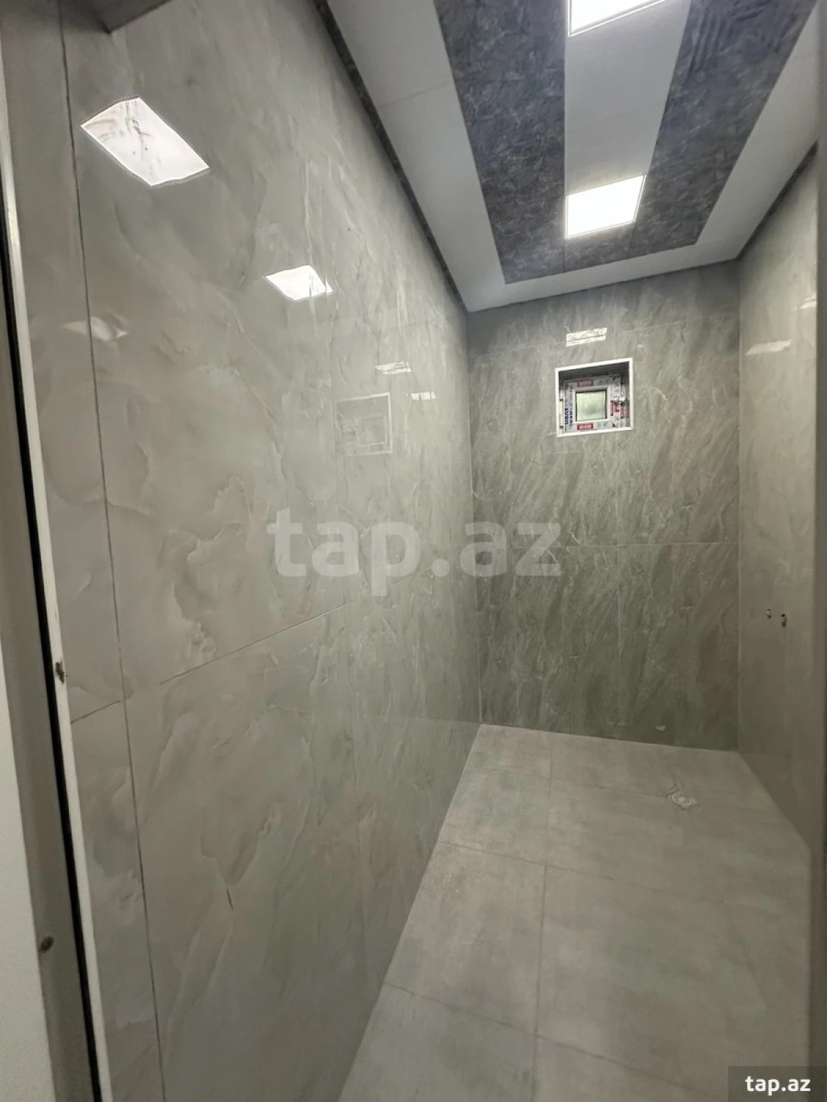 Satılır 4 otaqlı həyət evi 180 m²