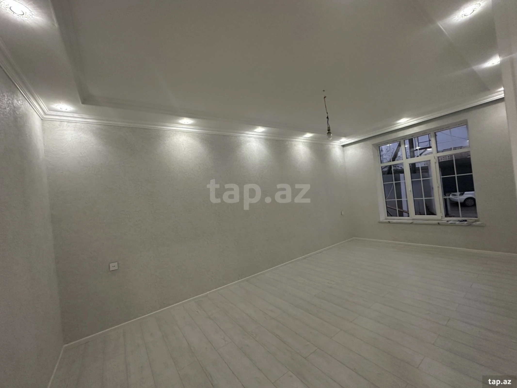Satılır 4 otaqlı həyət evi 180 m²