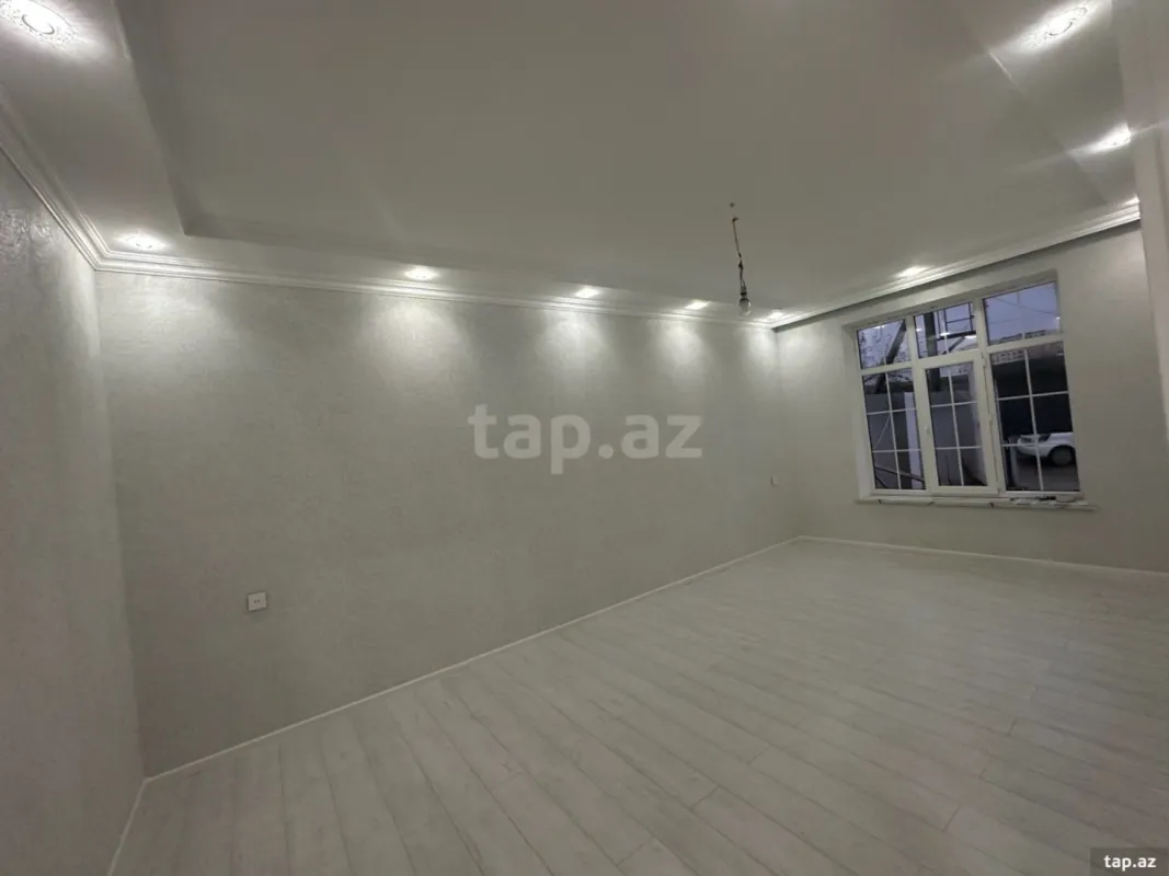 Satılır 4 otaqlı həyət evi 180 m²