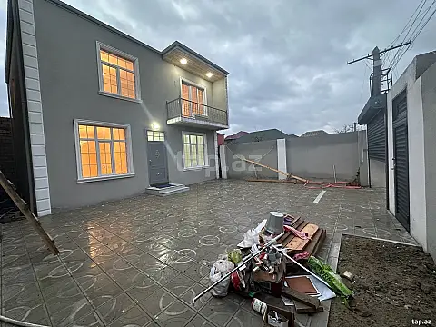 Satılır 4 otaqlı həyət evi 180 m²