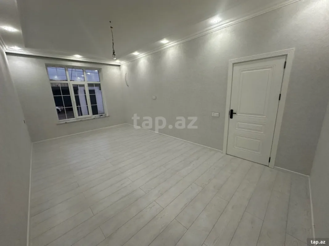 Satılır 4 otaqlı həyət evi 180 m²