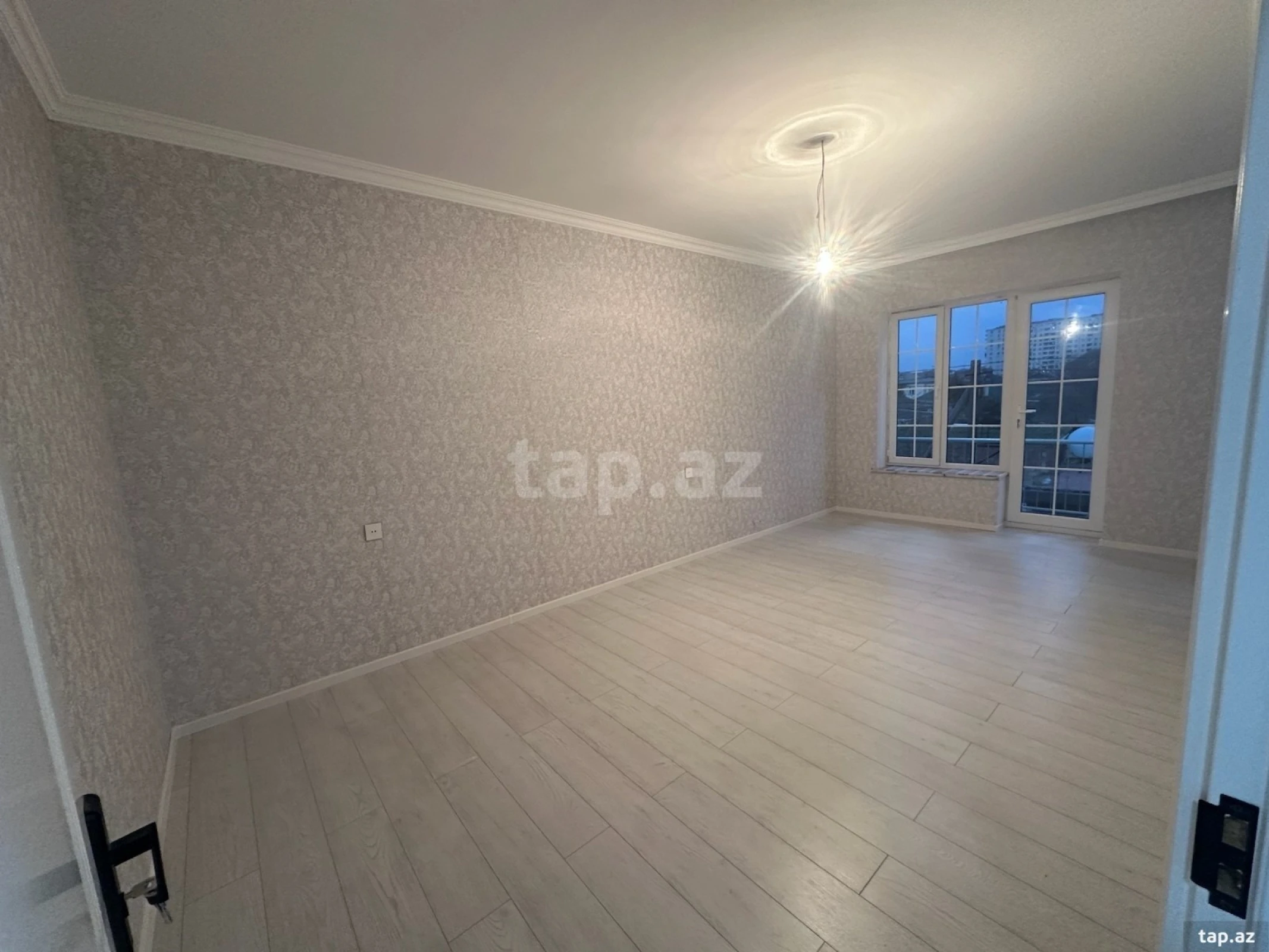 Satılır 4 otaqlı həyət evi 180 m²
