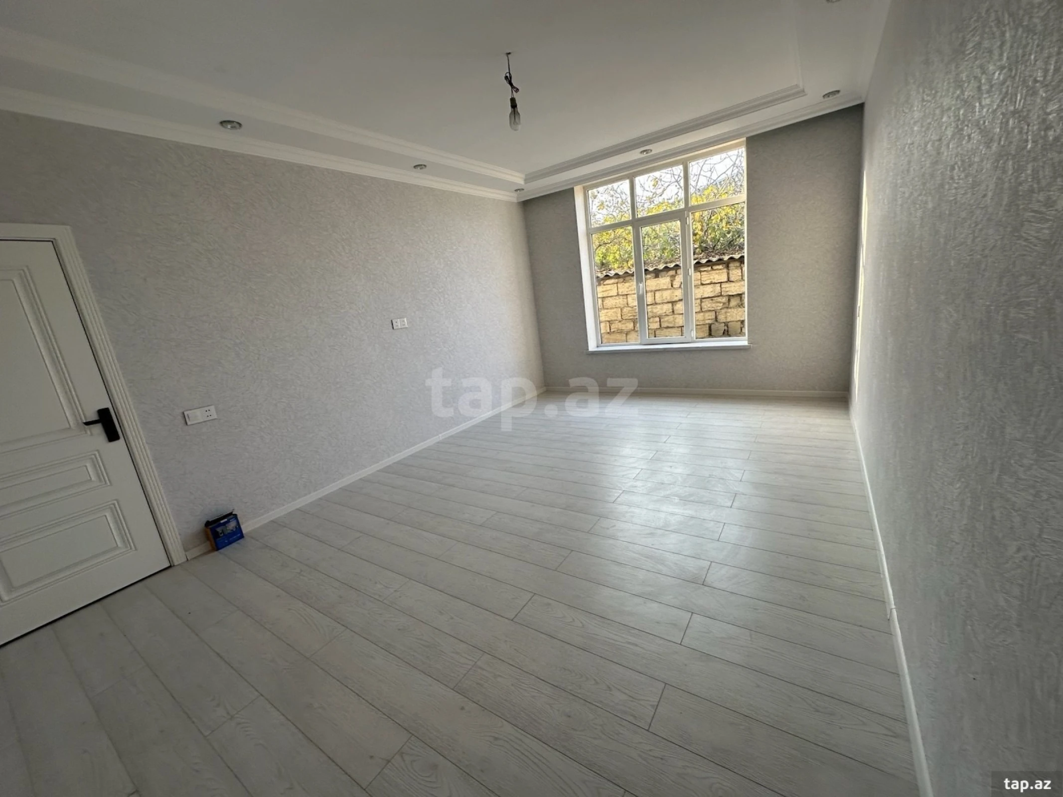 Satılır 4 otaqlı həyət evi 180 m²
