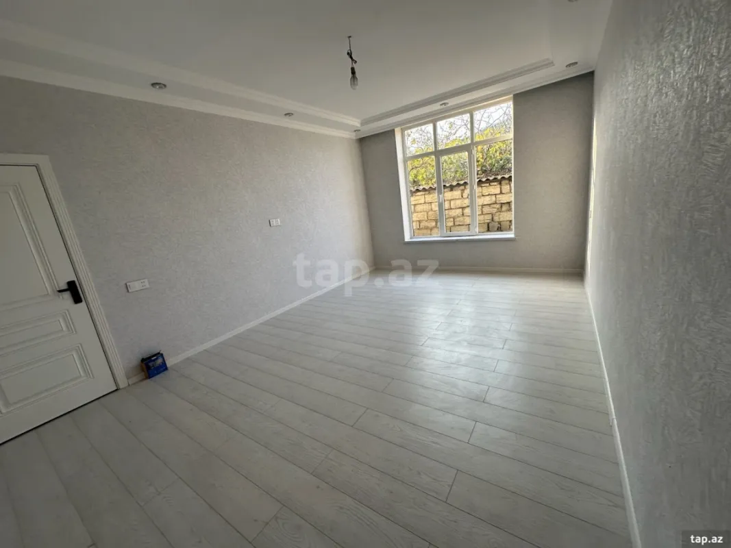 Satılır 4 otaqlı həyət evi 180 m²