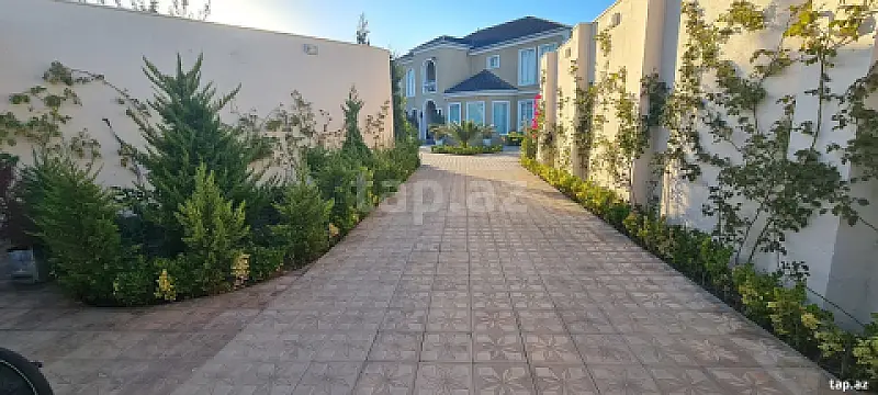 Kirayə verilir 6 otaqlı həyət evi