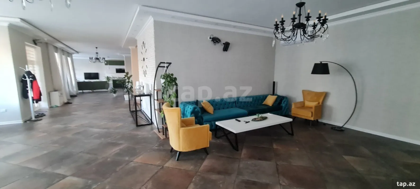 Kirayə verilir 6 otaqlı həyət evi