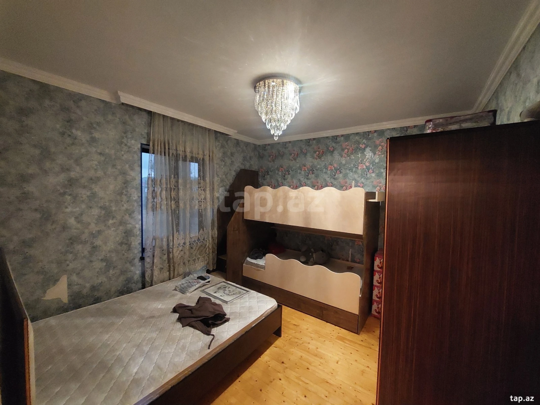 Satılır 4 otaqlı həyət evi