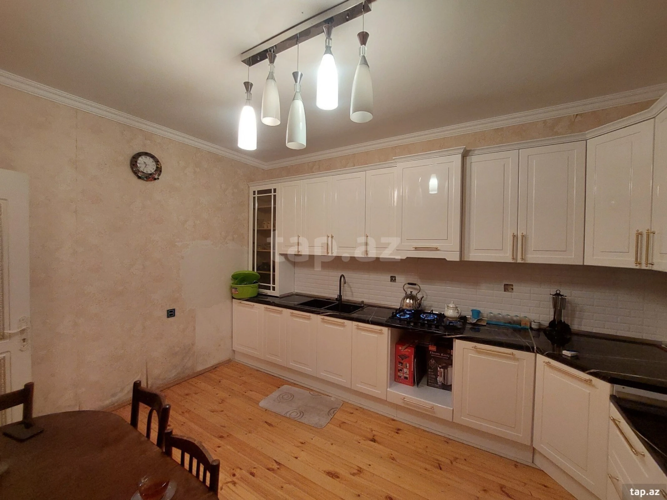 Satılır 4 otaqlı həyət evi