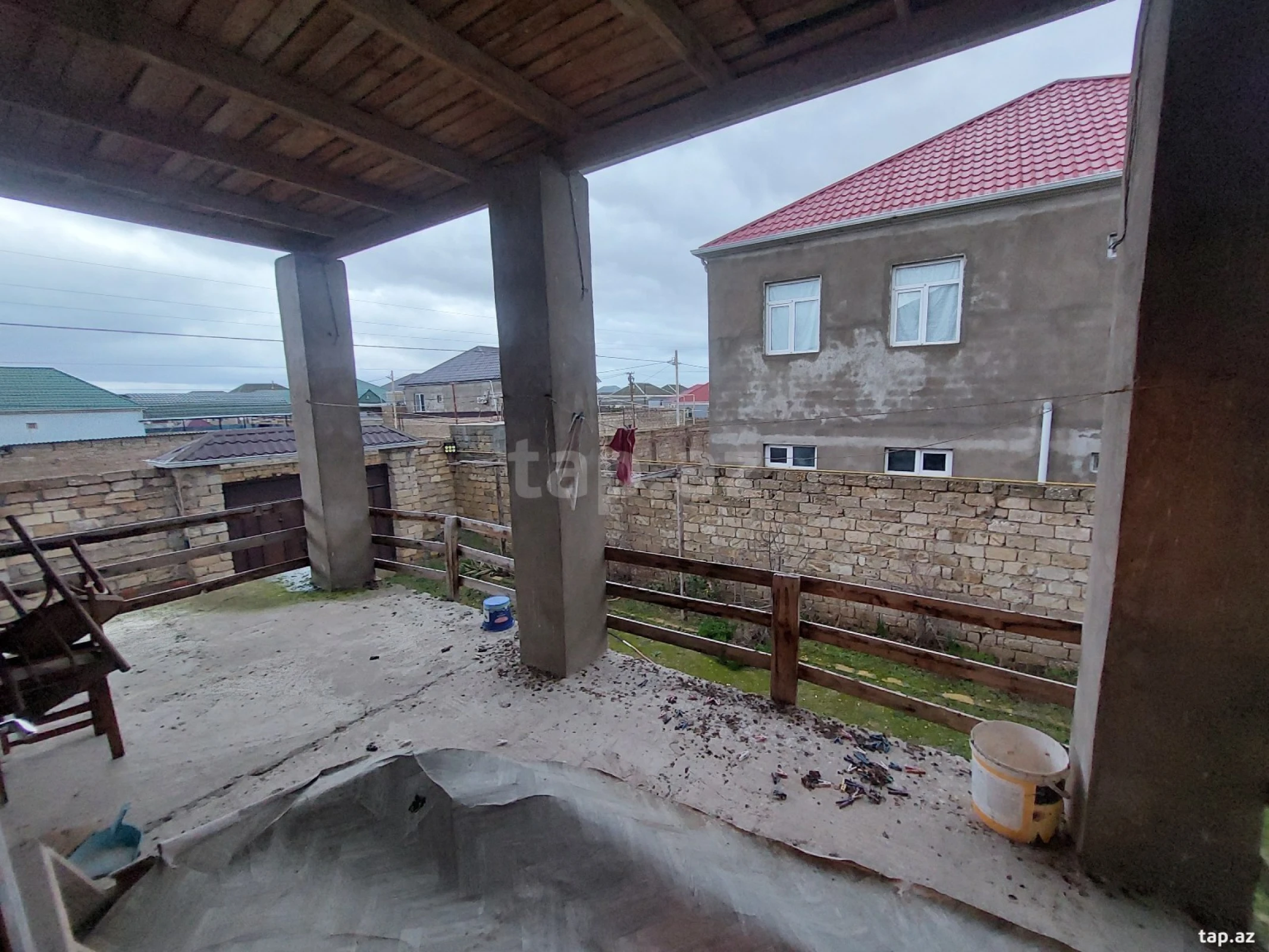 Satılır 4 otaqlı həyət evi