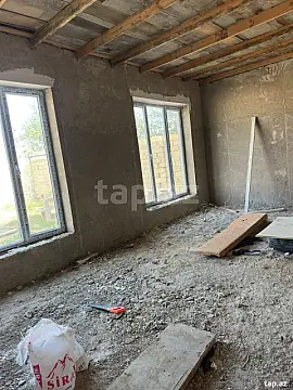 Satılır 4 otaqlı həyət evi