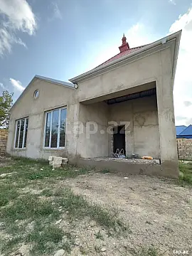 Satılır 4 otaqlı həyət evi