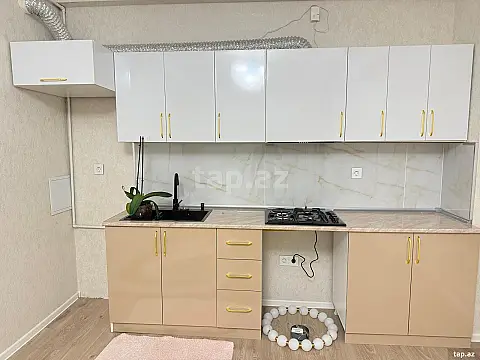 Kirayə verilir 3 otaqlı yeni tikili 100 m²