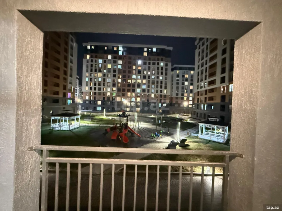 Kirayə verilir 3 otaqlı yeni tikili 100 m²
