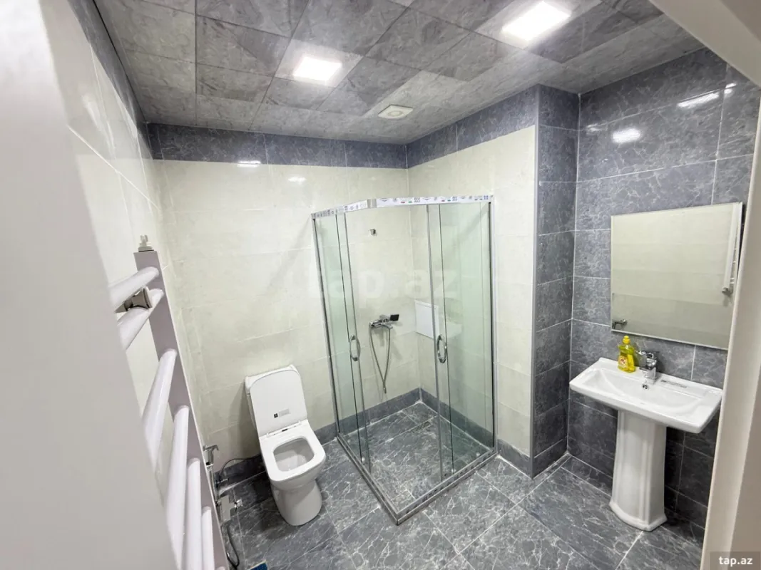 Kirayə verilir 3 otaqlı yeni tikili 100 m²