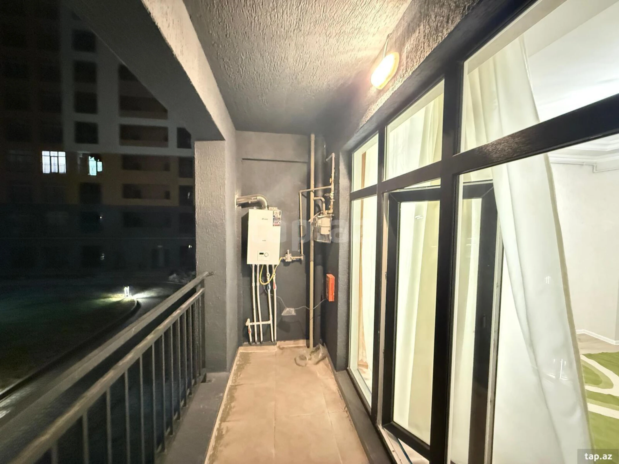 Kirayə verilir 3 otaqlı yeni tikili 100 m²