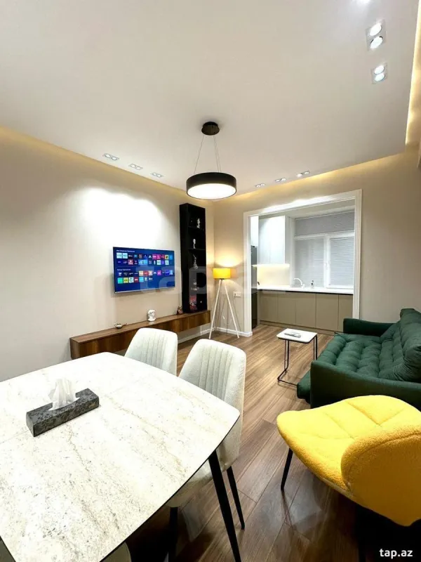 Kirayə verilir 2 otaqlı yeni tikili 60 m²