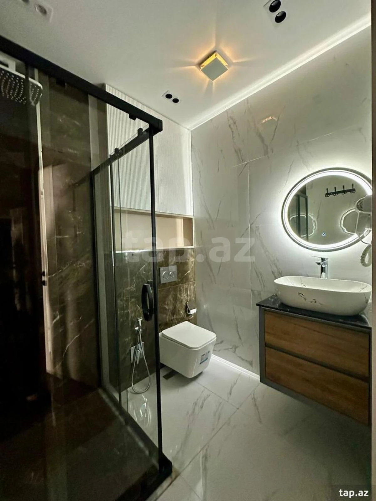 Kirayə verilir 2 otaqlı yeni tikili 60 m²