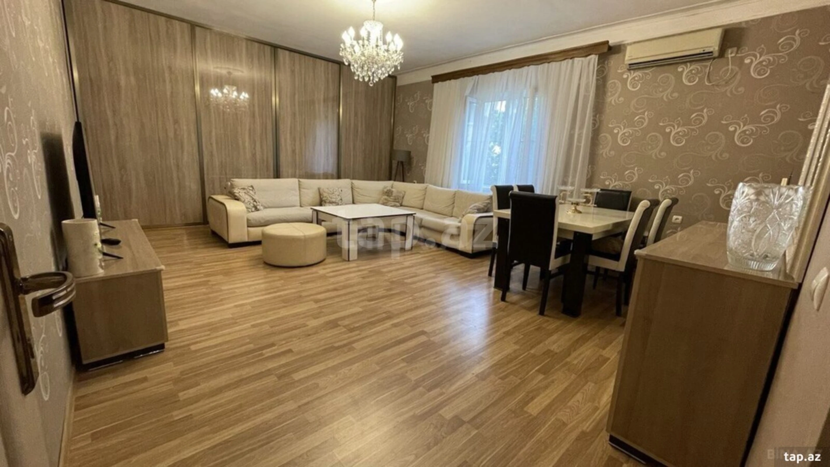 Satılır 6 otaqlı həyət evi