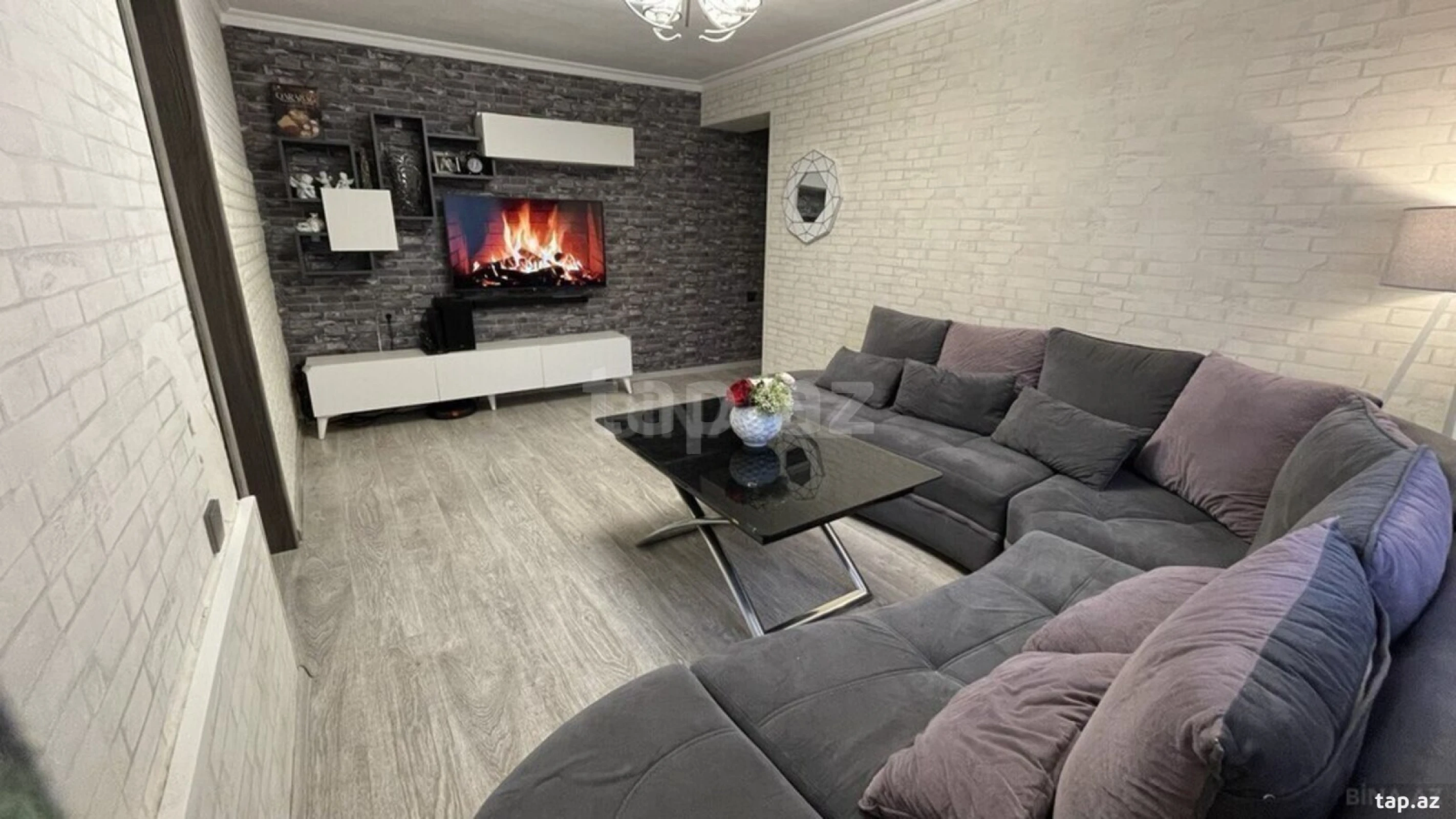 Satılır 6 otaqlı həyət evi