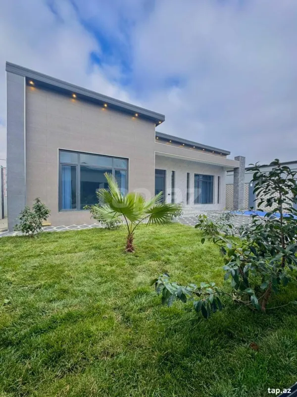 Satılır 5 otaqlı həyət evi