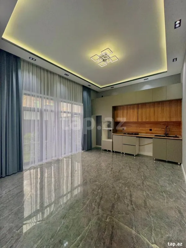 Satılır 5 otaqlı həyət evi