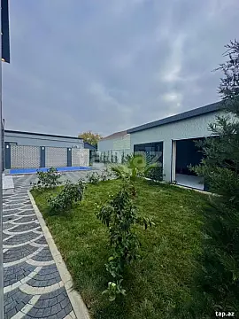 Satılır 5 otaqlı həyət evi