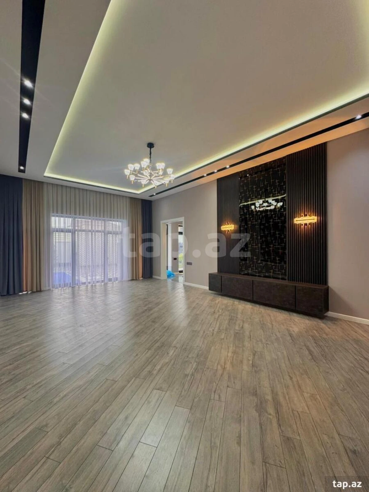 Satılır 5 otaqlı həyət evi