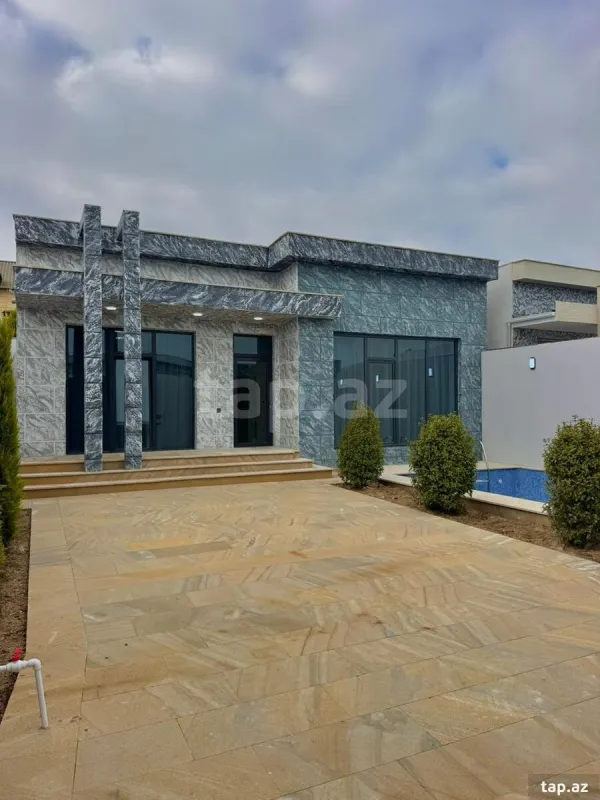 Satılır 4 otaqlı həyət evi