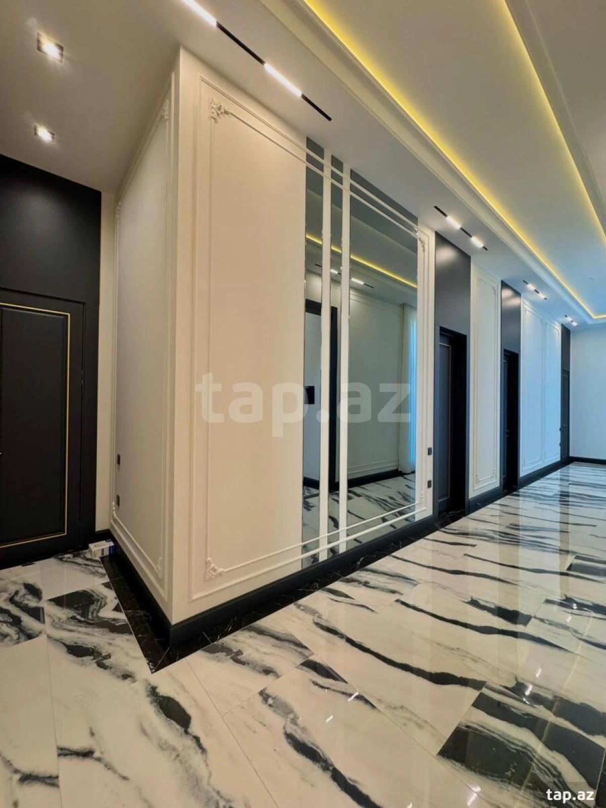 Satılır 5 otaqlı həyət evi