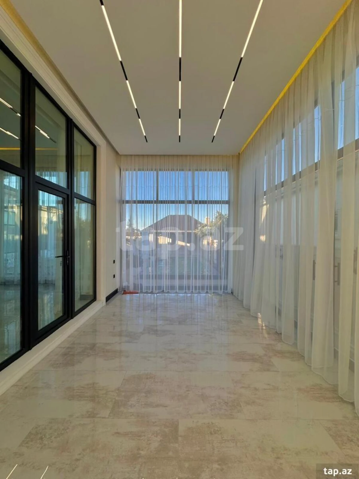 Satılır 5 otaqlı həyət evi