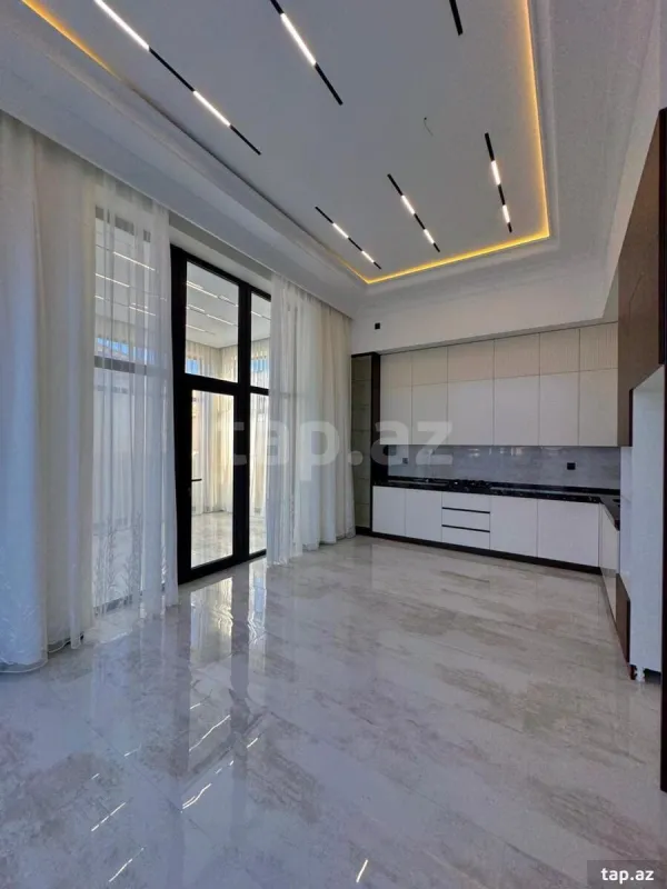 Satılır 5 otaqlı həyət evi